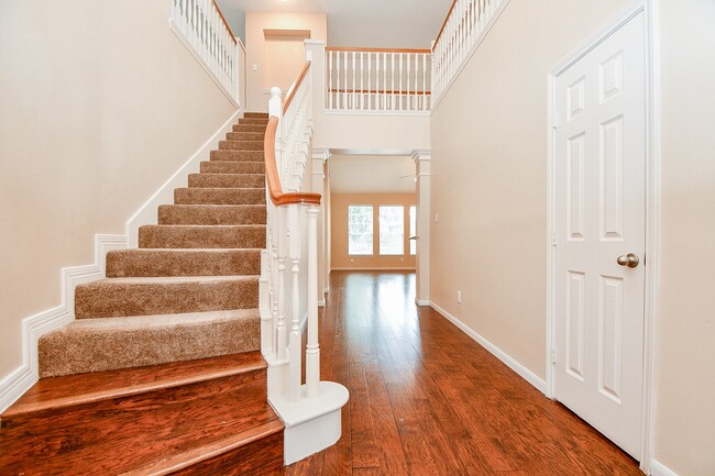 Photo - 5322 Pebble Way Ln