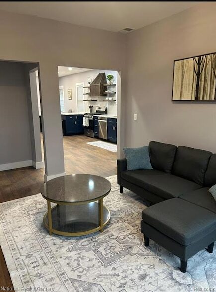 Photo - 2710 Wreford St Casa Adosada