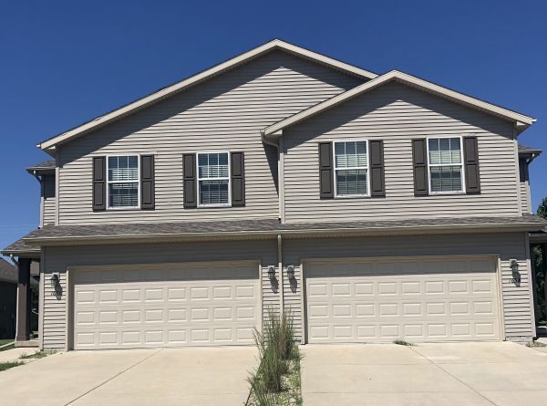 Photo - 1653 Belclare Rd