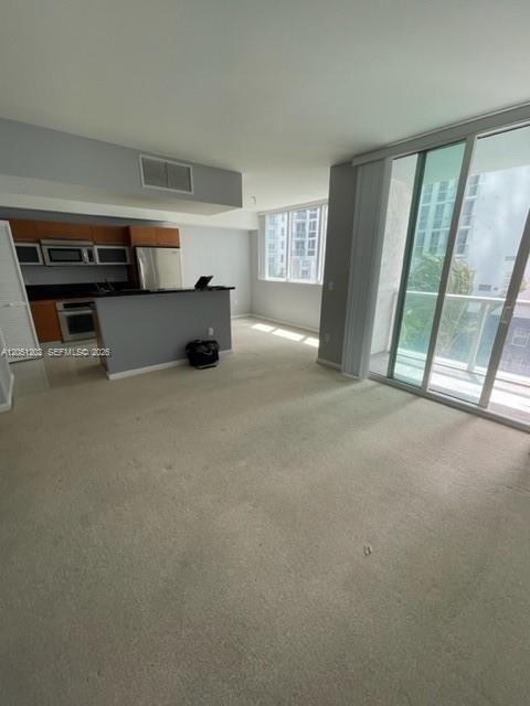 Photo - 253 NE 2nd St Unidad 1202