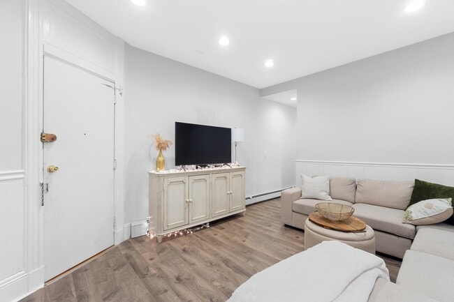 Photo - 723 Willow Ave Unit 2R