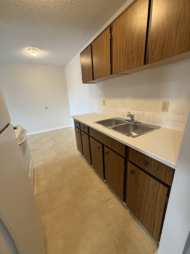 Photo - 80 Brookwood Dr Unit GG-306