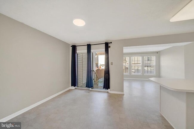 Photo - 5032 Finsbury Rd