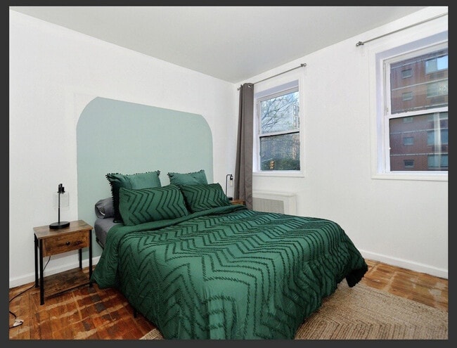 Photo - 425 W 36th St. Unidad ID1438794P