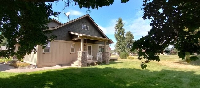 Building Photo - 49C Chardonnay Dr