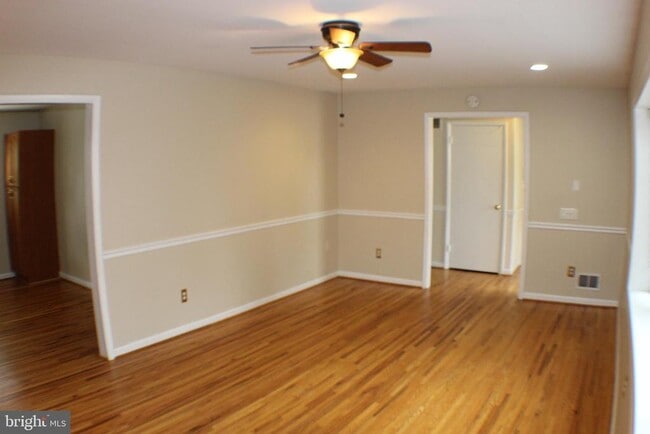 Photo - 7012 Galgate Dr
