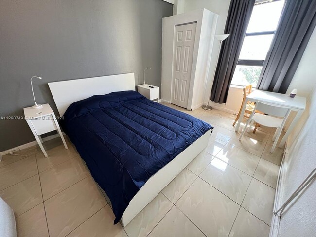 Photo - 101 N Ocean Dr Rental