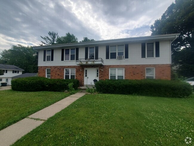 Building Photo - 2205 Green Tree Rd Unit 2205 - #3 Rental