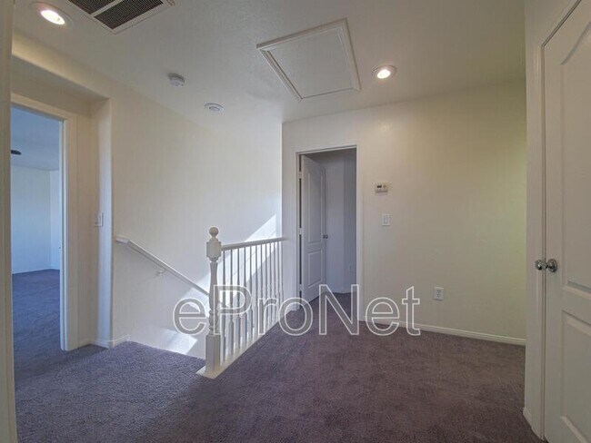 Photo - 3314 Cave Primrose St