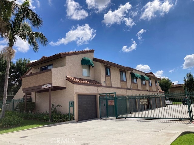 Building Photo - 8142 Artesia Blvd Unit 6