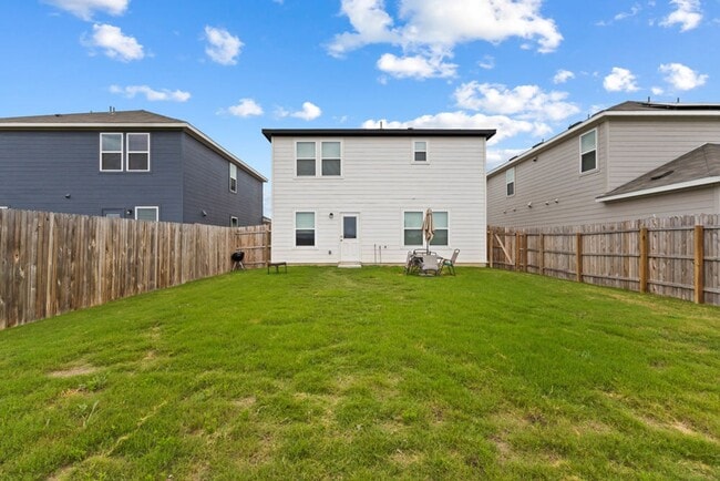 Photo - Charming Home Awaits: Spacious & in a Prime Location