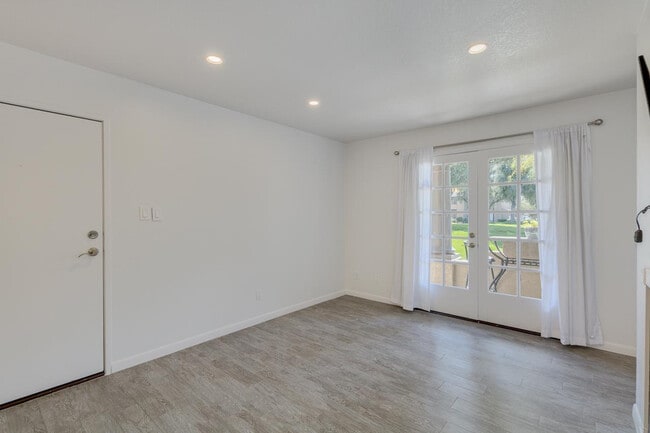 Photo - 5995 N 78th St Unit 1104