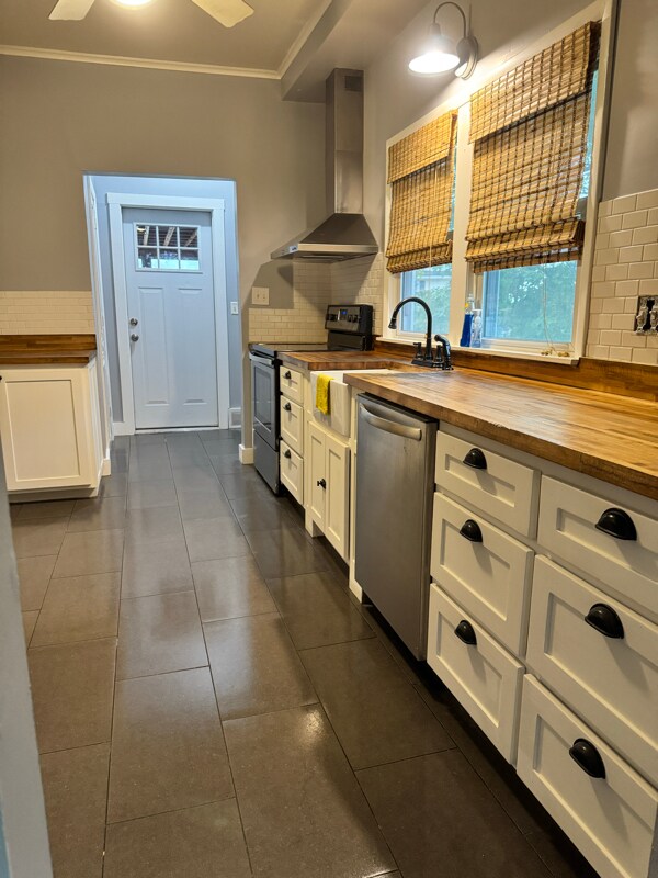 Photo - 305 NW 6th St