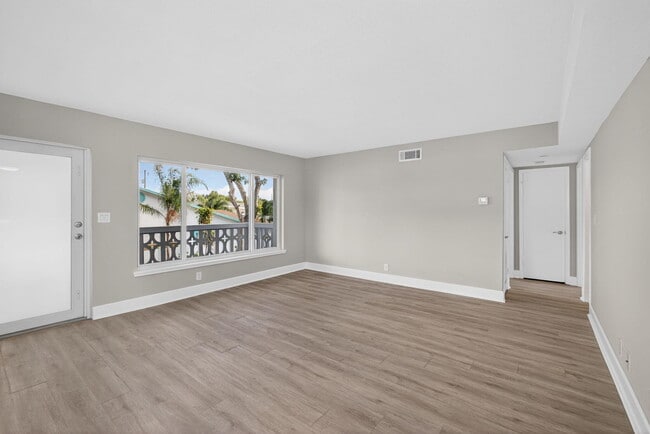 Photo - 624 Southwind Cir Unit 2