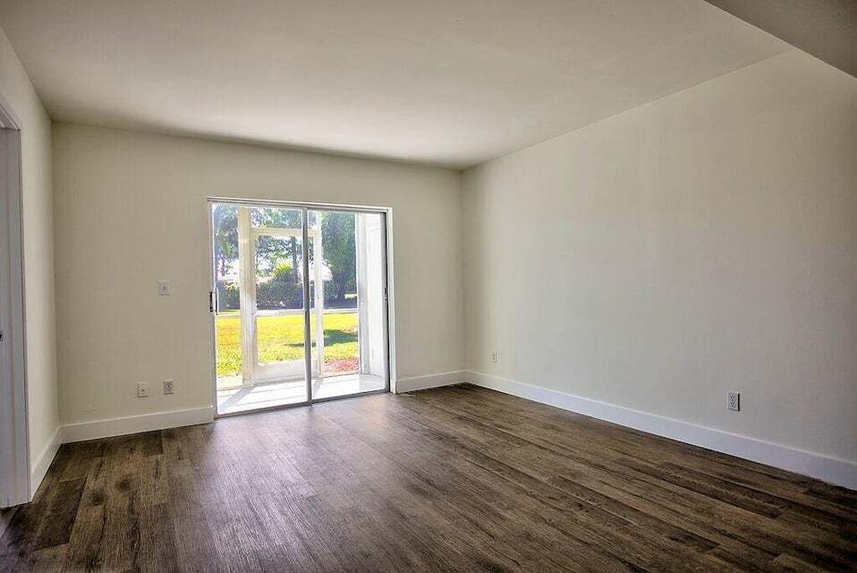 Photo - 18081 SE Country Club Dr Unit 141