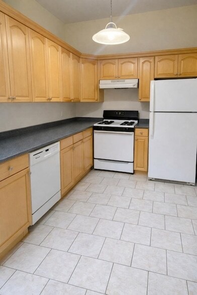 Photo - 163 Christopher Columbus Dr