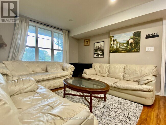 Photo - 45 Wharfside Ln