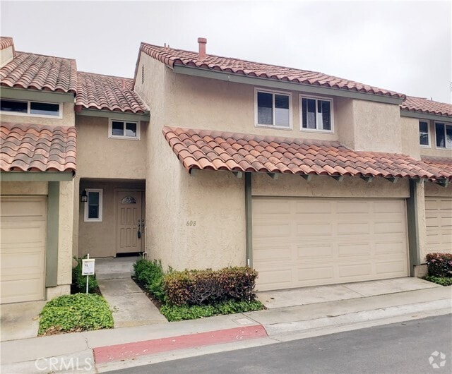 Building Photo - 608 Amber Dr Rental