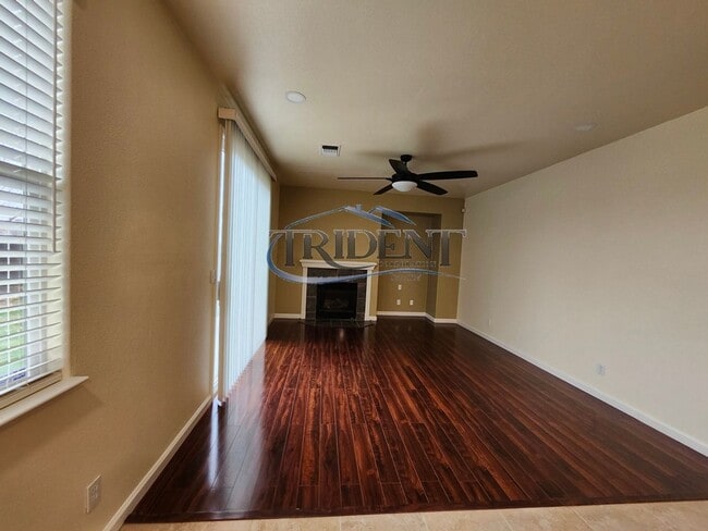 Photo - 4 bedroom 3 bath near schools and parks