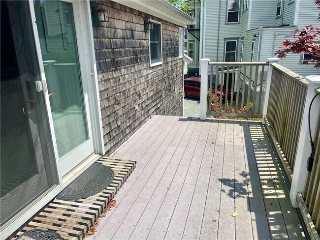 Photo - 14 1/2 Kay St