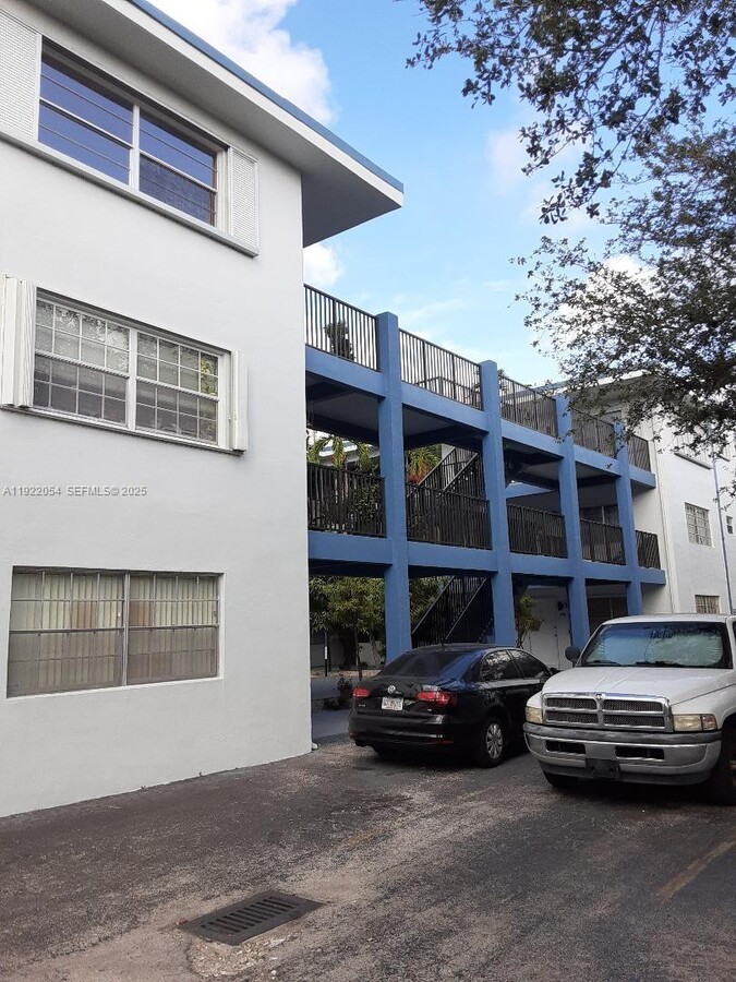 Photo - 1943 Monroe St Unit 306A