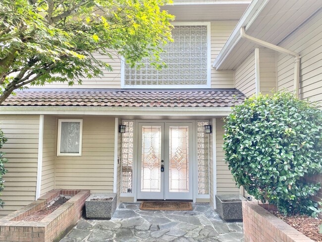 Photo - Gorgeous Lakeview Home for rent