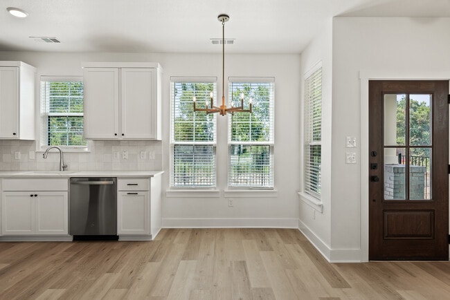 Photo - 504 Mercado St