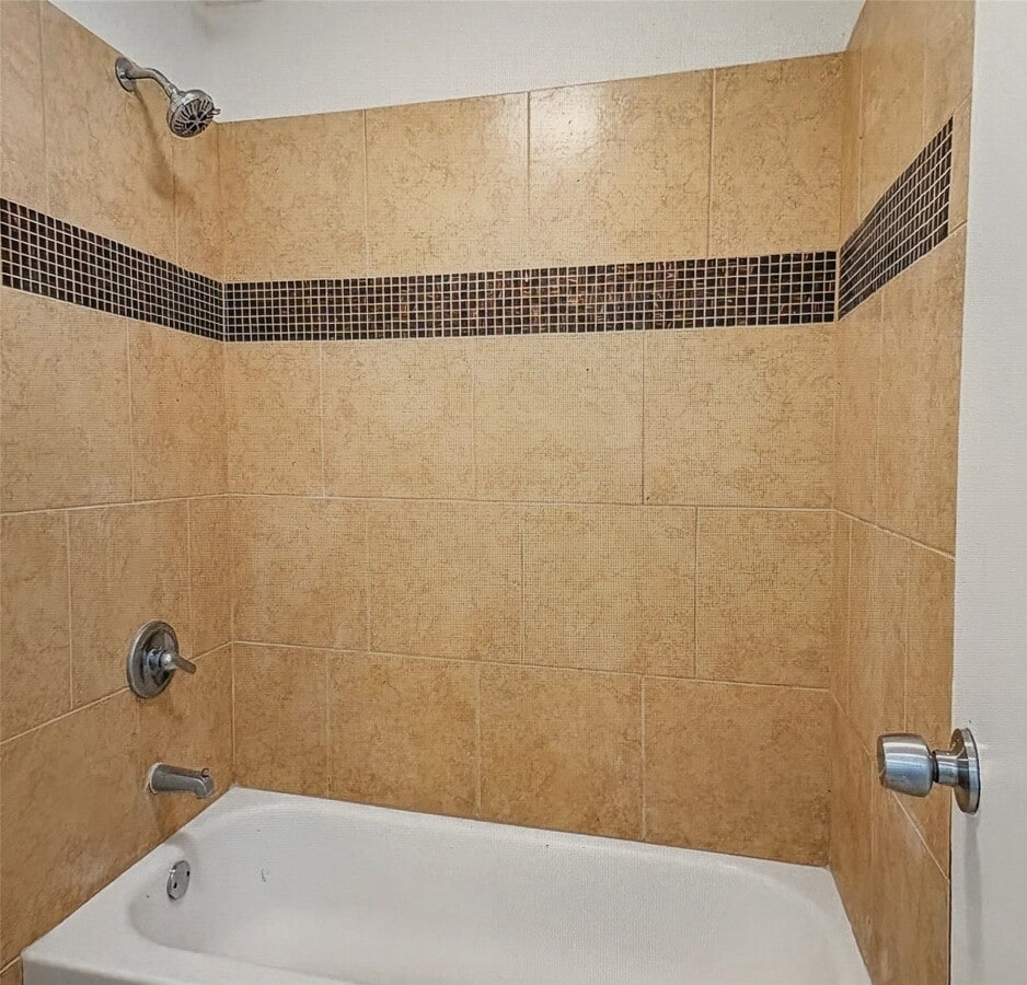 Photo - 2021 Spenwick Dr Unidad 510