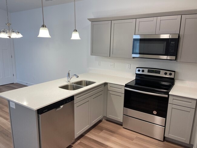 Photo - 1385 N 3830 W