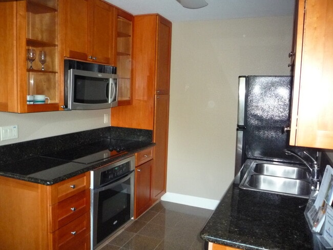 Photo - Spacious La Jolla Studio!