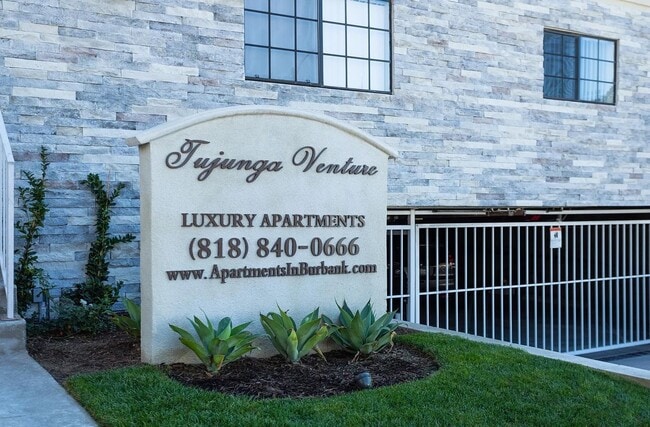 Photo - 544 E Tujunga Ave Unit 204