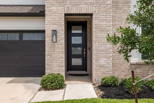 125 Aurora Spgs Dr