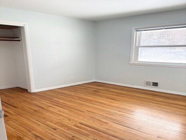 Photo - 7313 65th Ave N