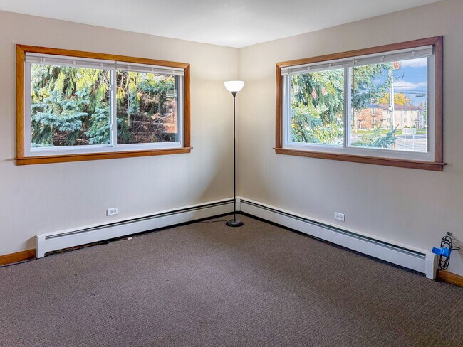 Photo - 4614 Vernon Ave Unidad 4