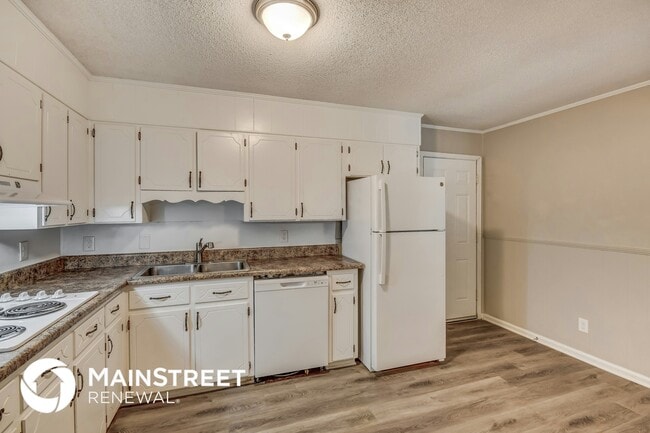 Photo - 206 Melton St