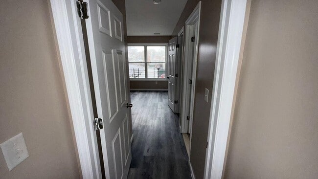 Photo - 766 E 26th St Unidad 2