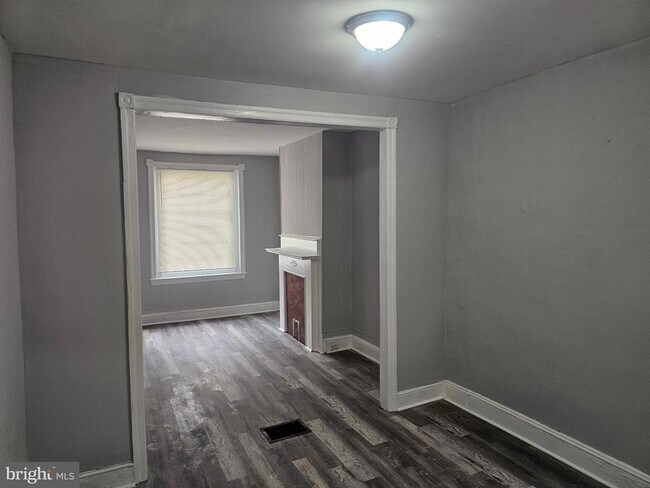 Photo - 2918 N Taylor St