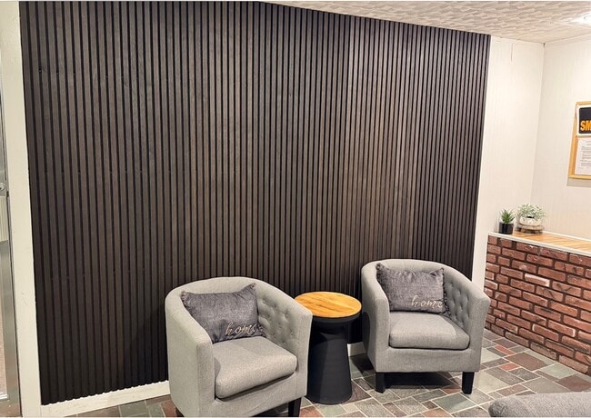 Lobby-Acoustic Panel Molding