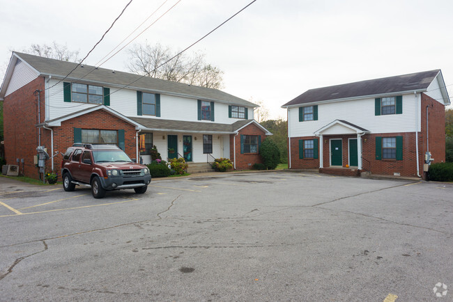 Building Photo - Golf View Apartments