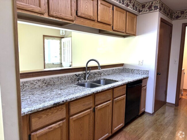 Building Photo - 49700 Potomac Ct Rental