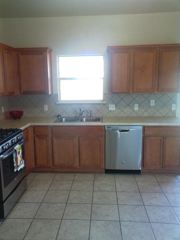 Photo - BEAUTIFUL 4 BEDROOMS / 2 BATH HOME IN SETTLERS CROSSING