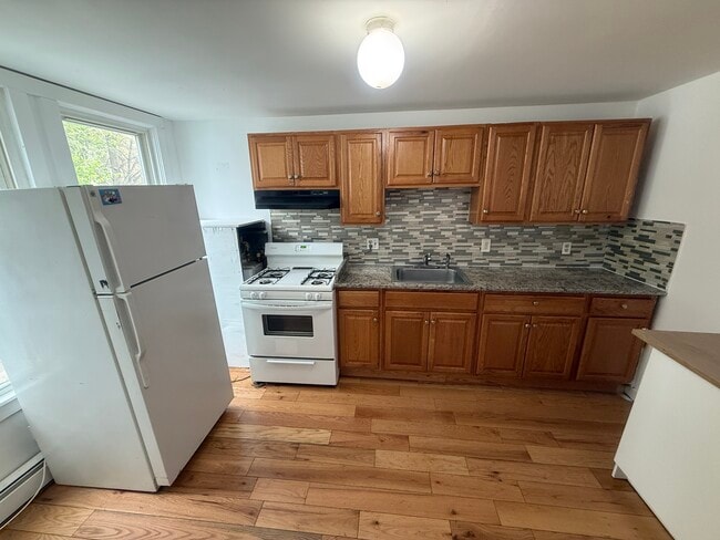 Photo - 509 Medford St Unit 2