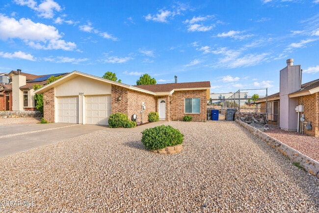 Photo - 204 Cutlass Dr