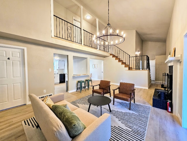 Photo - 9210 Meade St