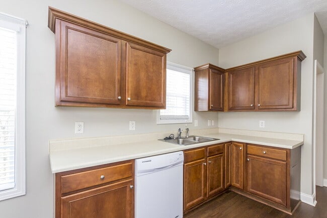 Photo - 206 Providence Rd