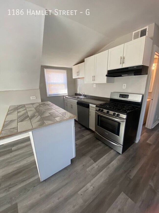 Photo - 1186 Hamlet St Unit G