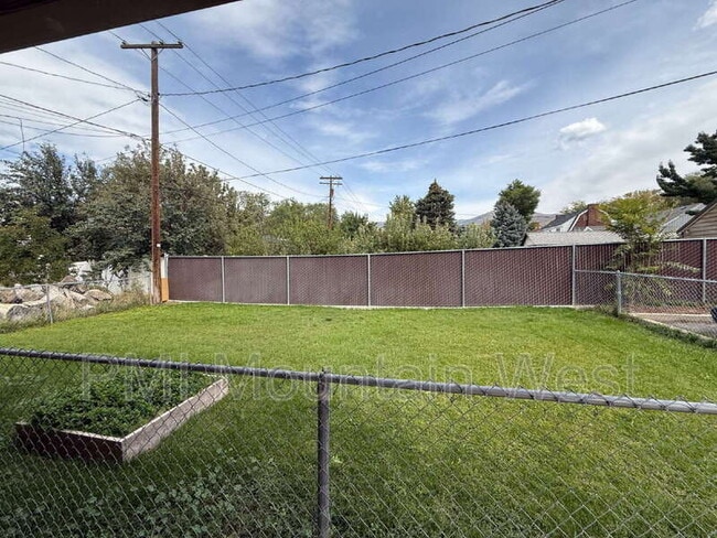 Photo - 142 N 200 W Unit 142