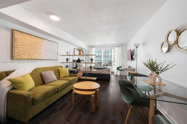 Photo - 1200 Brickell Bay Dr Unidad 4010