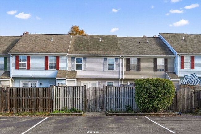 Building Photo - 6010 Sirenia Pl