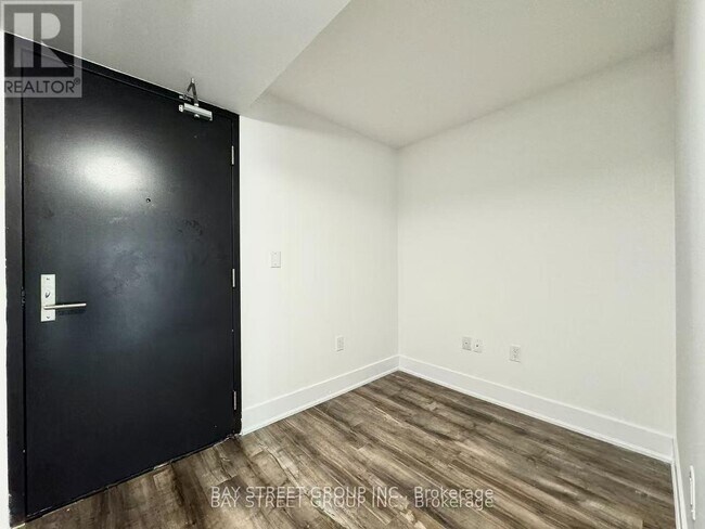 Photo - 955 Bay St. Unité 1203